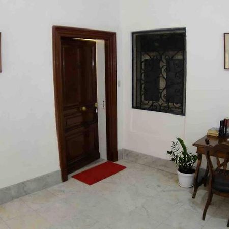 Beautiful Apartment Next To Piazza Di Spagna Rome Buitenkant foto
